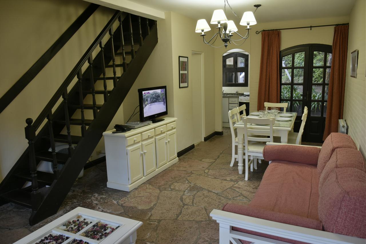 Apart Hotel Las Hadas Carilo Dış mekan fotoğraf