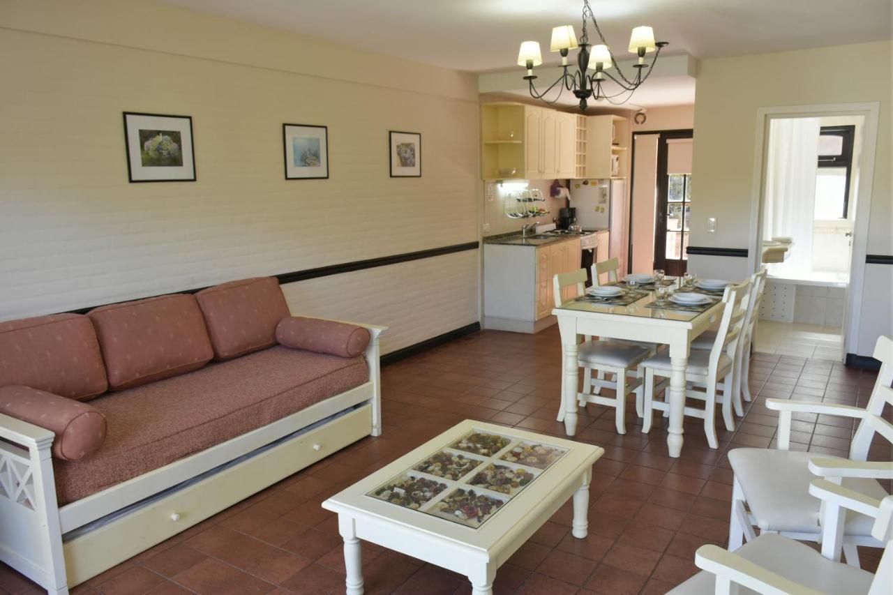 Apart Hotel Las Hadas Carilo Dış mekan fotoğraf